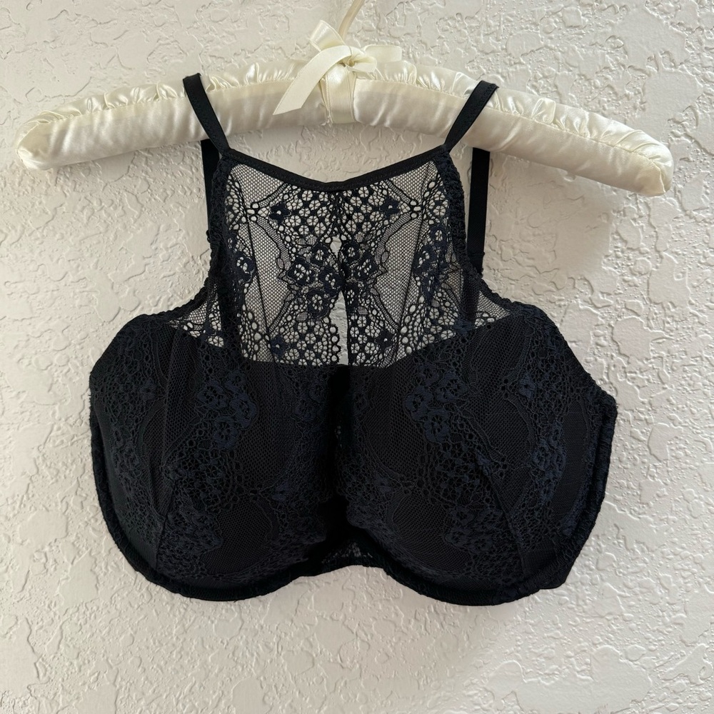 ADORE ME BLACK LACE HIGH-NECK KEYHOLE FRONT PUSH-UP BRA SIZE 34DD